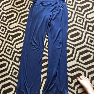 Green apple yoga pants in blue size small